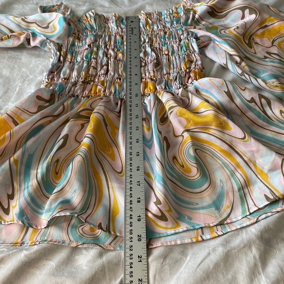 Chenault Women's Abstract Pastel Splash Off Shoulder Bell Sleeve Flared Blouse M - Picture 14 of 16